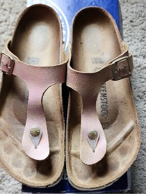 Birkenstock Gizeh BS size 38
Washed Metallic Pink